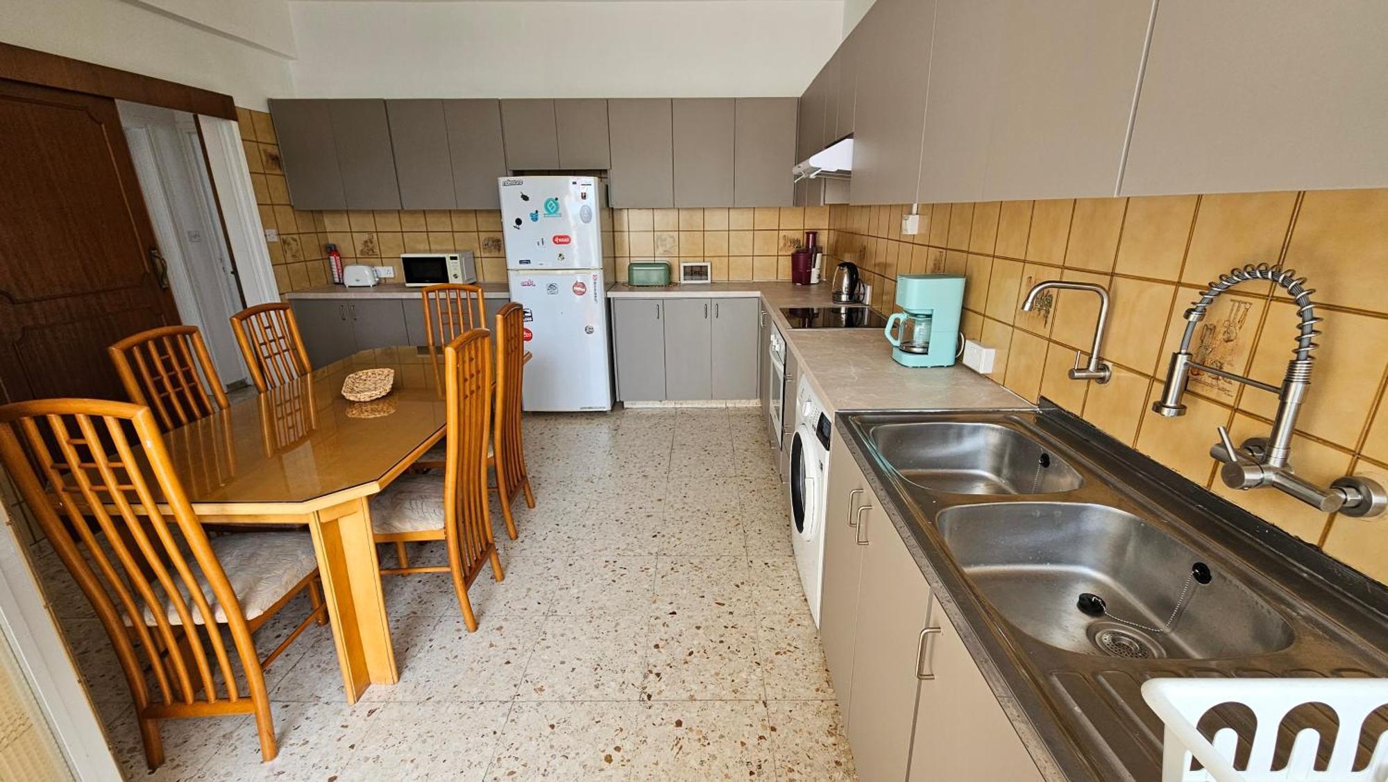 Family Nest In The Heart Of Limassolヴィラ エクステリア 写真